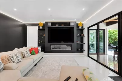 9509 Downey Avenue, Downey, CA 90240 - Photo 12