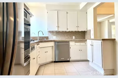 8954 Chimineas Avenue, Northridge, CA 91325 - Photo 2