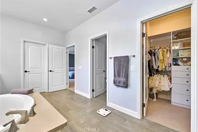 57 Statuary, Irvine, CA 92620 - Photo 48