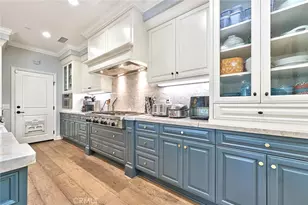 57 Statuary, Irvine, CA 92620 - Photo 14