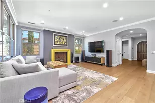 57 Statuary, Irvine, CA 92620 - Photo 6