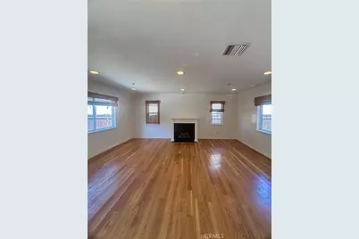 1688 Locust Street, Pasadena, CA 91106 - Photo 2