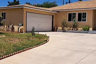 431 E Ave R 6, Palmdale, CA 93550 - Photo 1