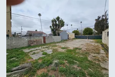 509 E 97th Street, Inglewood, CA 90301 - Photo 4