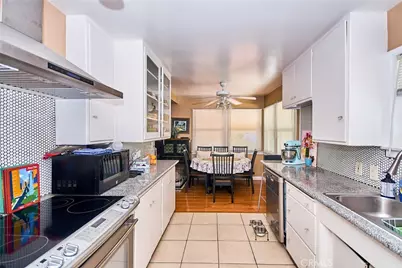 900 S Los Robles Avenue, Pasadena, CA 91106 - Photo 20