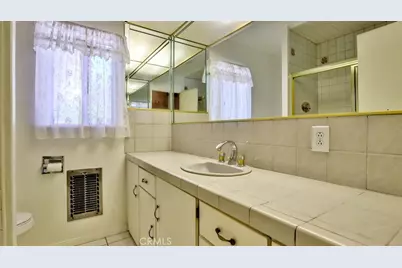 15841 Marlin Place, Van Nuys, CA 91406 - Photo 32