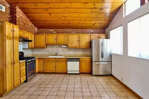 15841 Marlin Pl, Van Nuys, CA 91406 - Photo 40