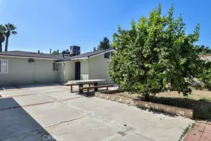 15841 Marlin Pl, Van Nuys, CA 91406 - Photo 20
