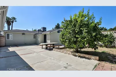 15841 Marlin Place, Van Nuys, CA 91406 - Photo 20