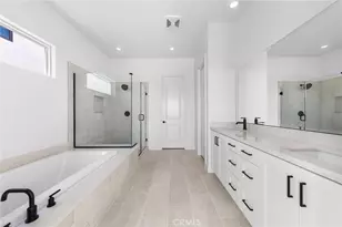 123 Bosal, Irvine, CA 92618 - Photo 44