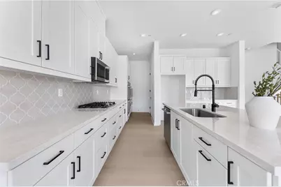 123 Bosal, Irvine, CA 92618 - Photo 18