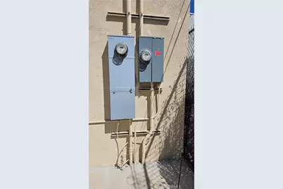 2921 Florence, Los Angeles, CA 90043 - Photo 16