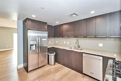 2939 Leeward Avenue #512, Los Angeles, CA 90005 - Photo 10