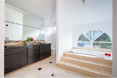 1833 Roscomare Road, Los Angeles, CA 90077 - Photo 30