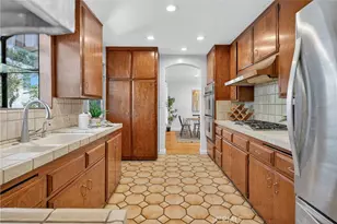 1014 Maple Ave, Torrance, CA 90503 - Photo 8