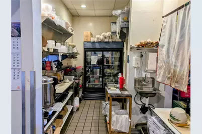 22984 Ventura Boulevard, Woodland Hills, CA 91364 - Photo 8