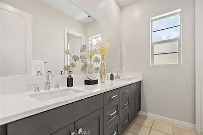 185 Frame, Irvine, CA 92618 - Photo 18