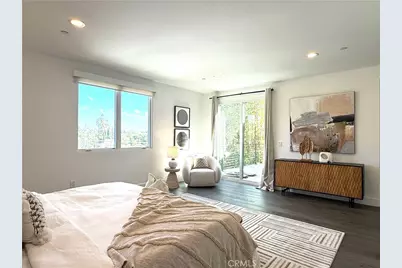 542 N Commonwealth Avenue, Los Angeles, CA 90004 - Photo 16