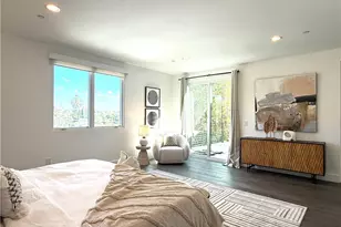 542 N Commonwealth Ave, Los Angeles, CA 90004 - Photo 16