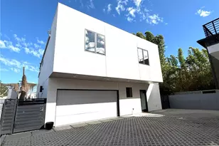 542 N Commonwealth Ave, Los Angeles, CA 90004 - Photo 1