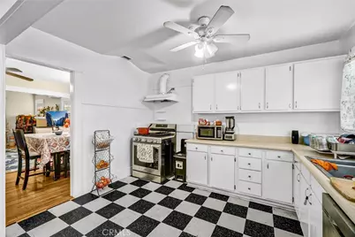 833 S Lemon Street, Anaheim, CA 92805 - Photo 18