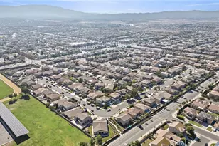 13925 Barnett Ln, Eastvale, CA 92880 - Photo 6