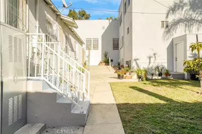 836 Cedar Street, Santa Monica, CA 90405 - Photo 24