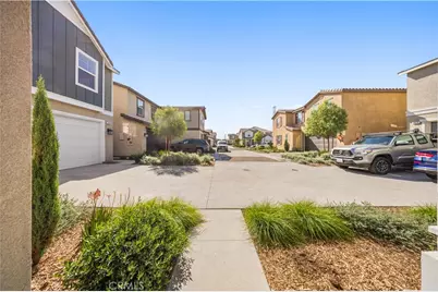 2681 E Towhee Street, Ontario, CA 91761 - Photo 38