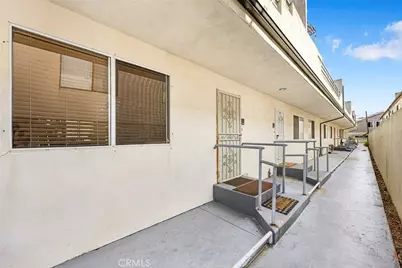 1660 W 146th Street #2, Gardena, CA 90247 - Photo 4