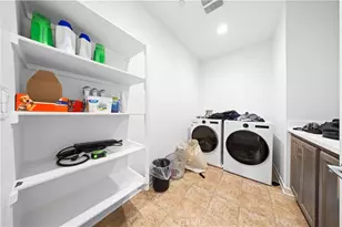 2829 E Clementine Dr, Ontario, CA 91762 - Photo 32