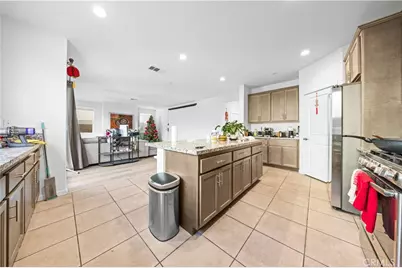 2829 E Clementine Drive, Ontario, CA 91762 - Photo 12