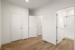 732 E Route 66, Glendora, CA 91740 - Photo 14