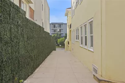 322 S Kingsley Drive, Los Angeles, CA 90020 - Photo 24