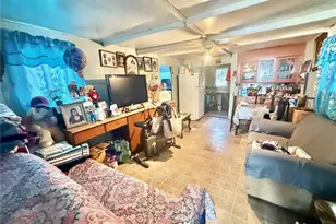 860 W 54th, Los Angeles, CA 90037 - Photo 10