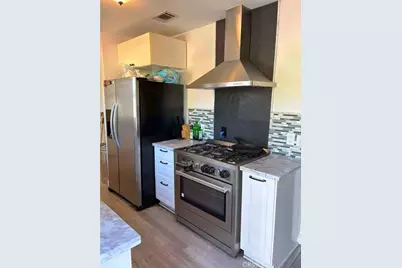 1105 E Walnut, Fullerton, CA 92831 - Photo 4