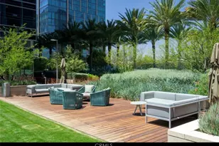 877 Francisco, Los Angeles, CA 90017 - Photo 2