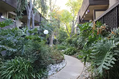 7304 Corbin Avenue #F, Reseda, CA 91335 - Photo 2