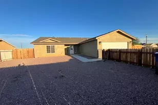 20236 Graham St, California City, CA 93505 - Photo 22