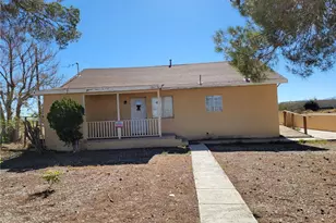 11957 Bartlett, Adelanto, CA 92301 - Photo 2
