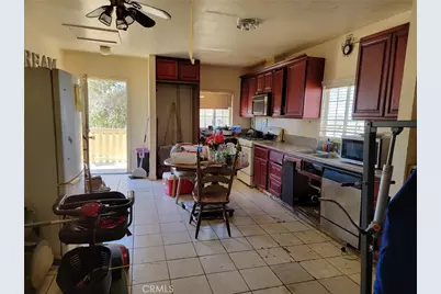 11957 Bartlett, Adelanto, CA 92301 - Photo 6