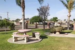 1901 Sunshine Ave, Bakersfield, CA 93307 - Photo 2