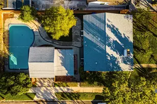 7001 Lasaine Ave, Van Nuys, CA 91406 - Photo 4