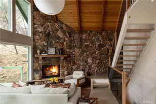 28443 Altamont Ct, Lake Arrowhead, CA 92352 - Photo 2