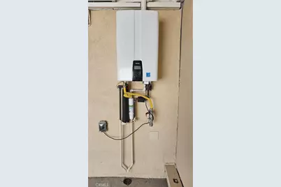 2921 W Florence, Los Angeles, CA 90043 - Photo 4