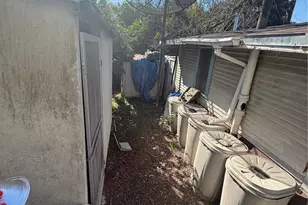 860 W 54th, Los Angeles, CA 90037 - Photo 16