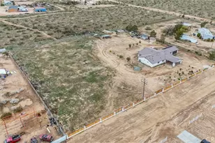 14426 Tumbleweed Rd, Phelan, CA 92371 - Photo 8