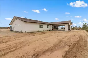 14426 Tumbleweed Rd, Phelan, CA 92371 - Photo 2