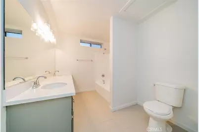 16754 Pauhaska, Apple Valley, CA 92307 - Photo 10