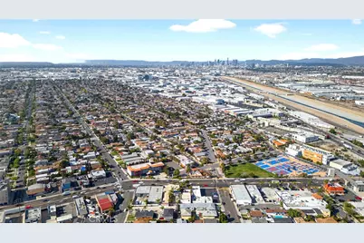 5559 Atlantic, Maywood, CA 90270 - Photo 8