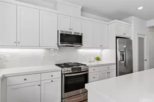 418 Lobata, Irvine, CA 92618 - Photo 10